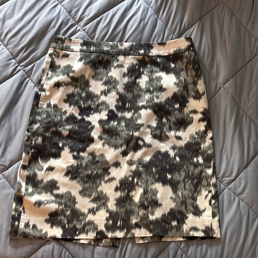 J. Crew Green and Cream Pencil Skirt